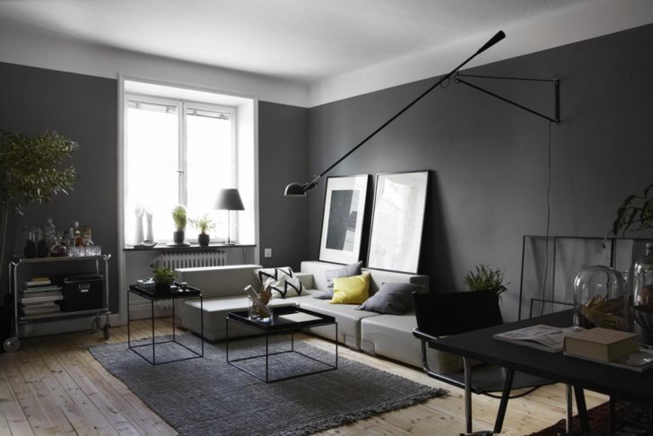 Темный дизайн интерьера квартиры